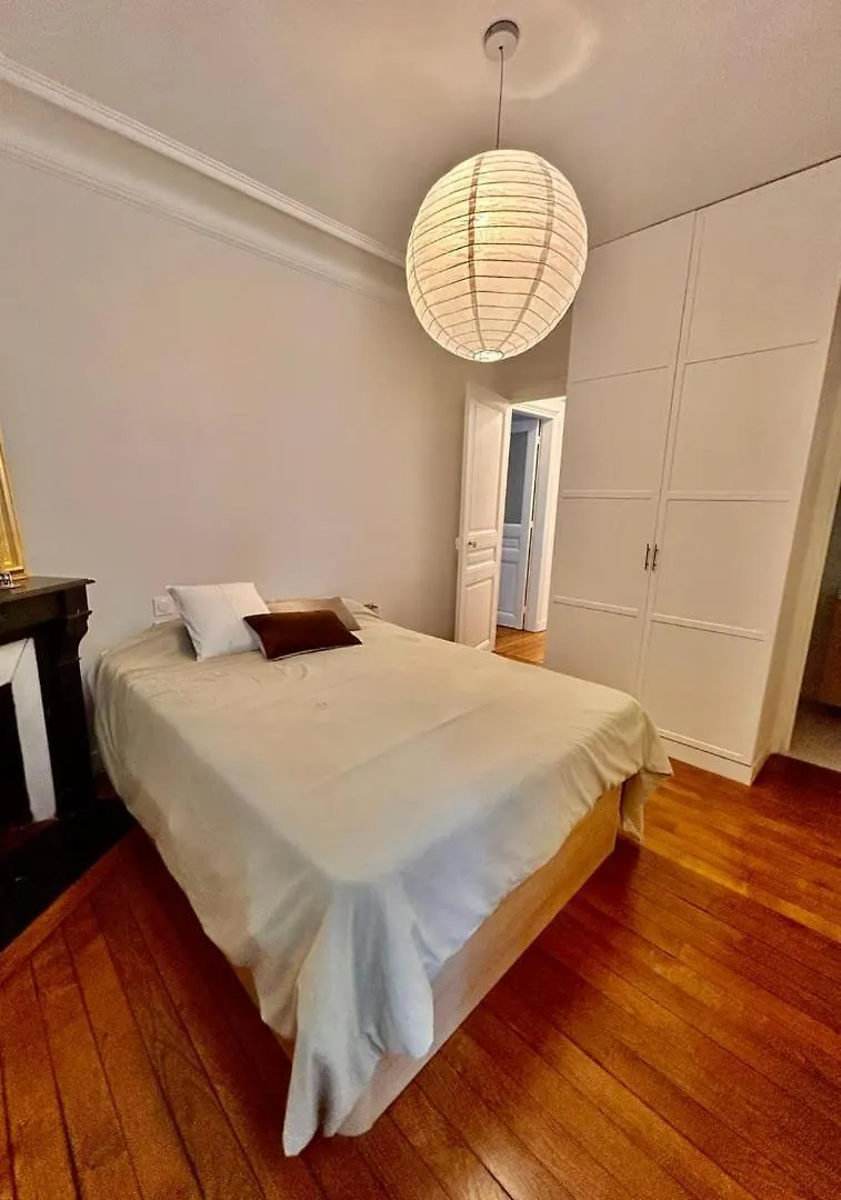 Parisian Nest Apartment  Paris